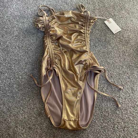 Good American One-Piece Swimsuit – Metallic Gold (Size 1 / Small) - Picture 7 of 9